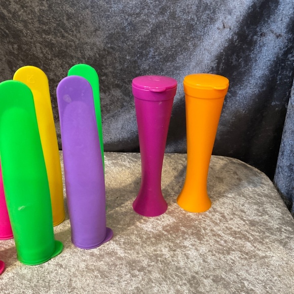 Set of 6 Colorful Silicone Popsicle Molds - Picture 2 of 4